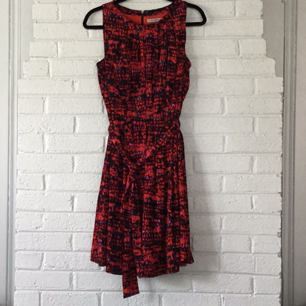 Black/Red Sleeveless Dress